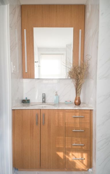 Oak-vanity-with-wall-panel-Mt-Pleasant