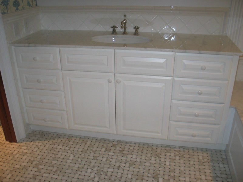 White-bathroom-vanity-Philadelphia