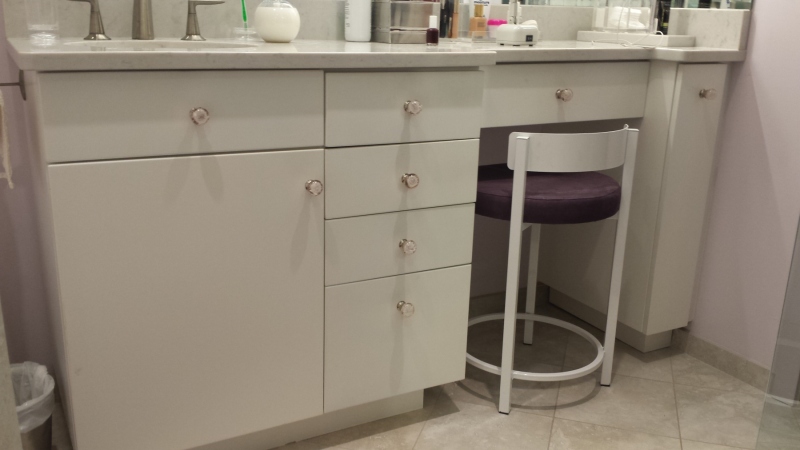 White-vanity